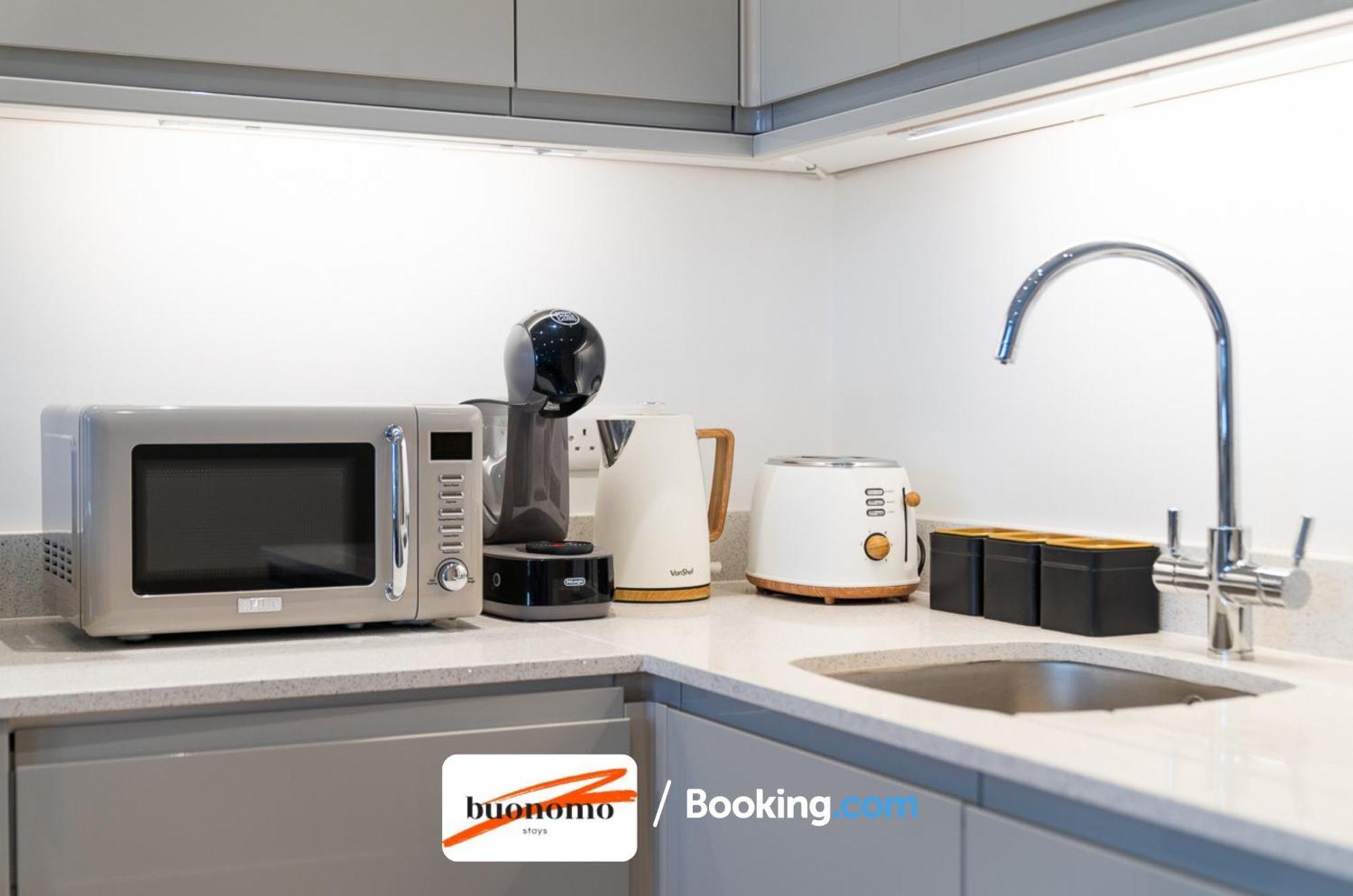 Two Bedroom Apartment At Buonomo Stays Short Lets & Serviced Accommodation Close To Wimbledon Tennis Courts London Exterior photo
