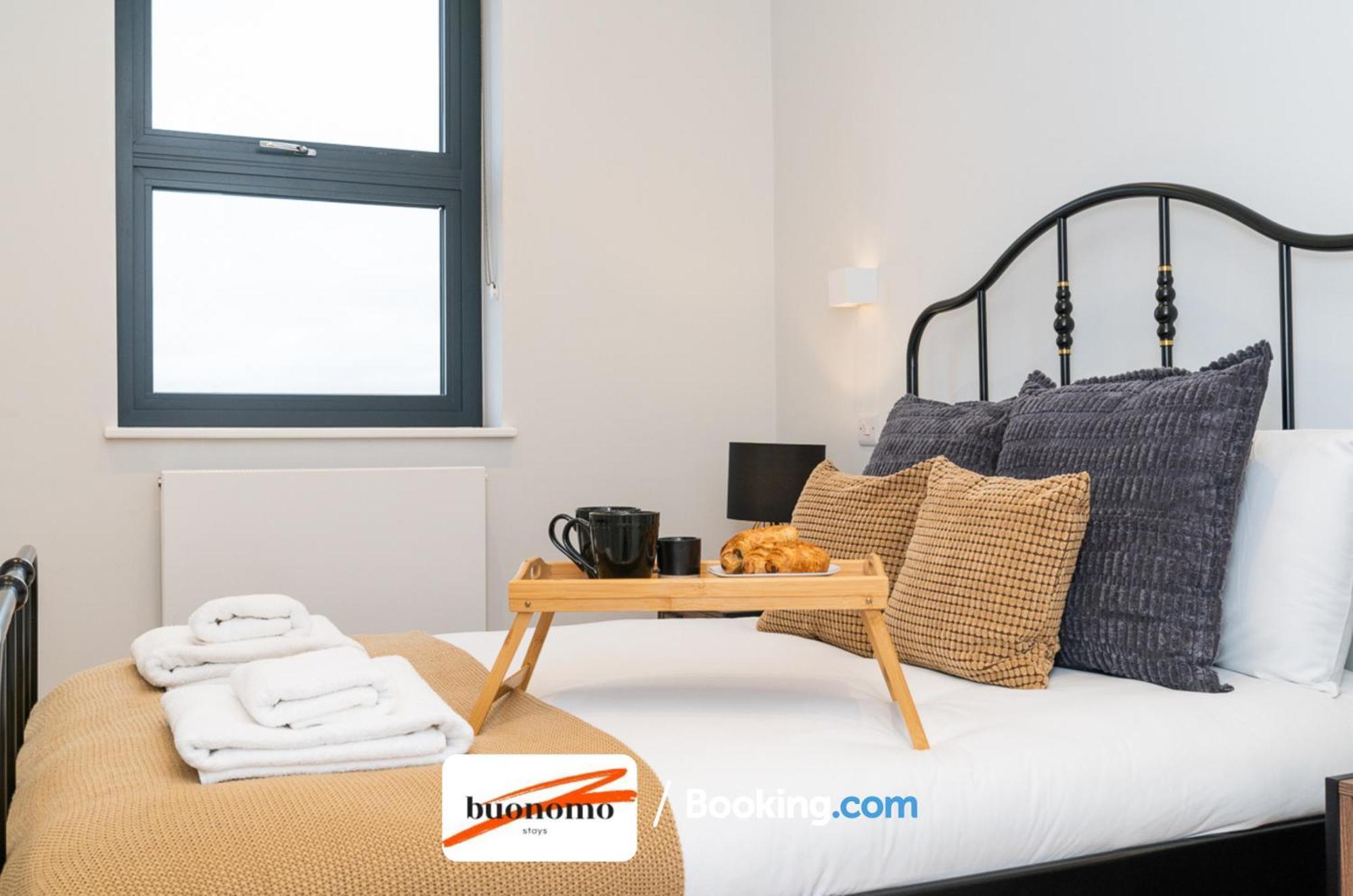 Two Bedroom Apartment At Buonomo Stays Short Lets & Serviced Accommodation Close To Wimbledon Tennis Courts London Exterior photo